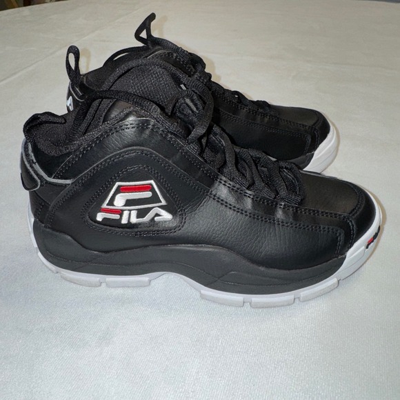 Fila Grant Hill 2 Mid Top Sneakers Youth Kids Size 6 US Black Basketball Shoes - Picture 1 of 12